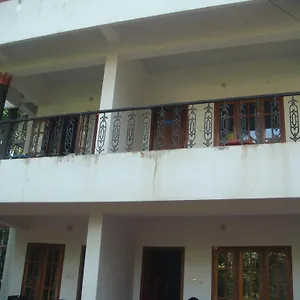 La Maison De Guest house