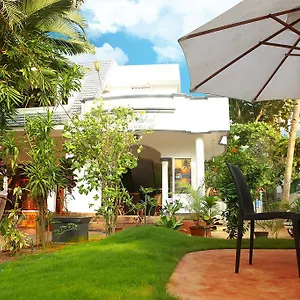 Dolphin Bay Guest house